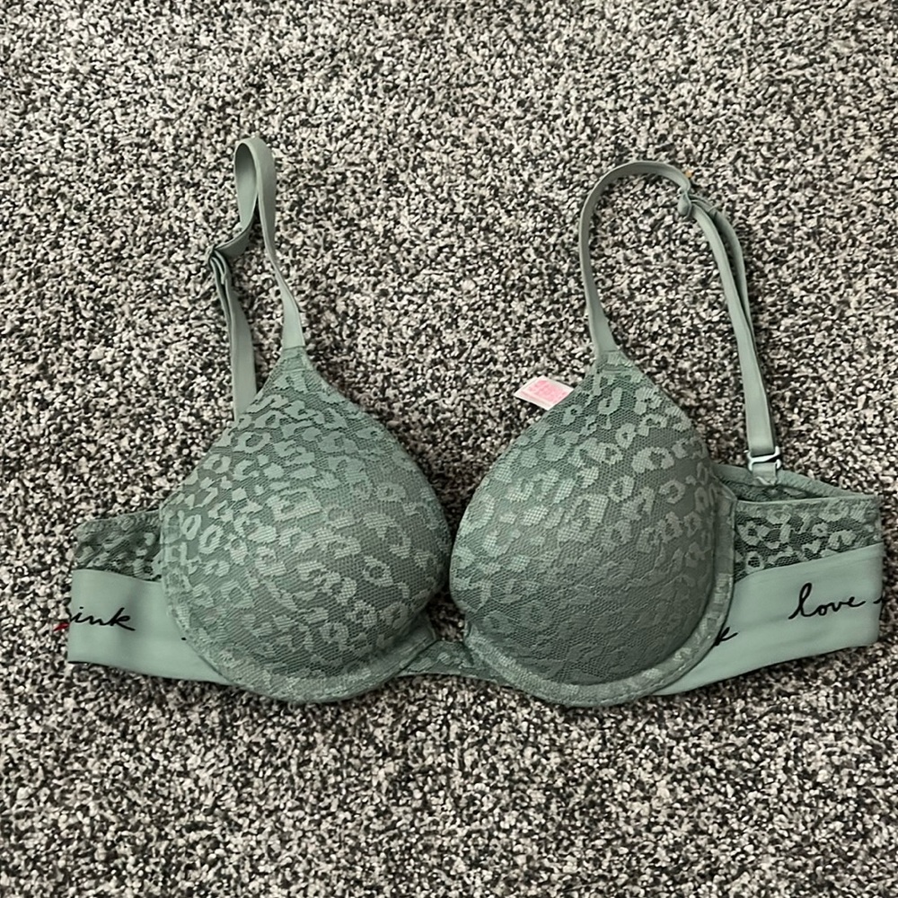pink bra